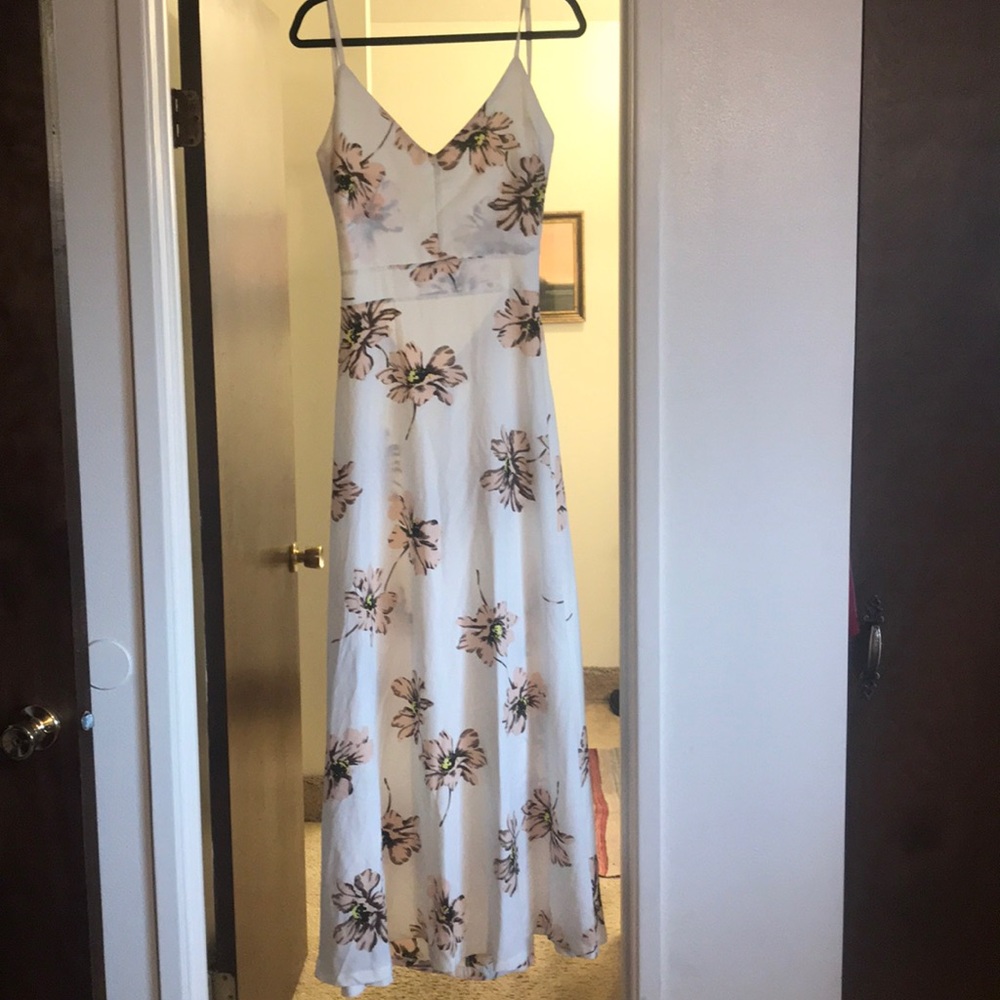 Backless maxi dress